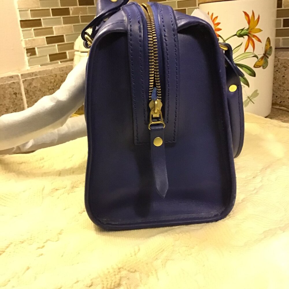 NEW J.W. Hulme Leather Blue crossbody Purse - Picture 3 of 3